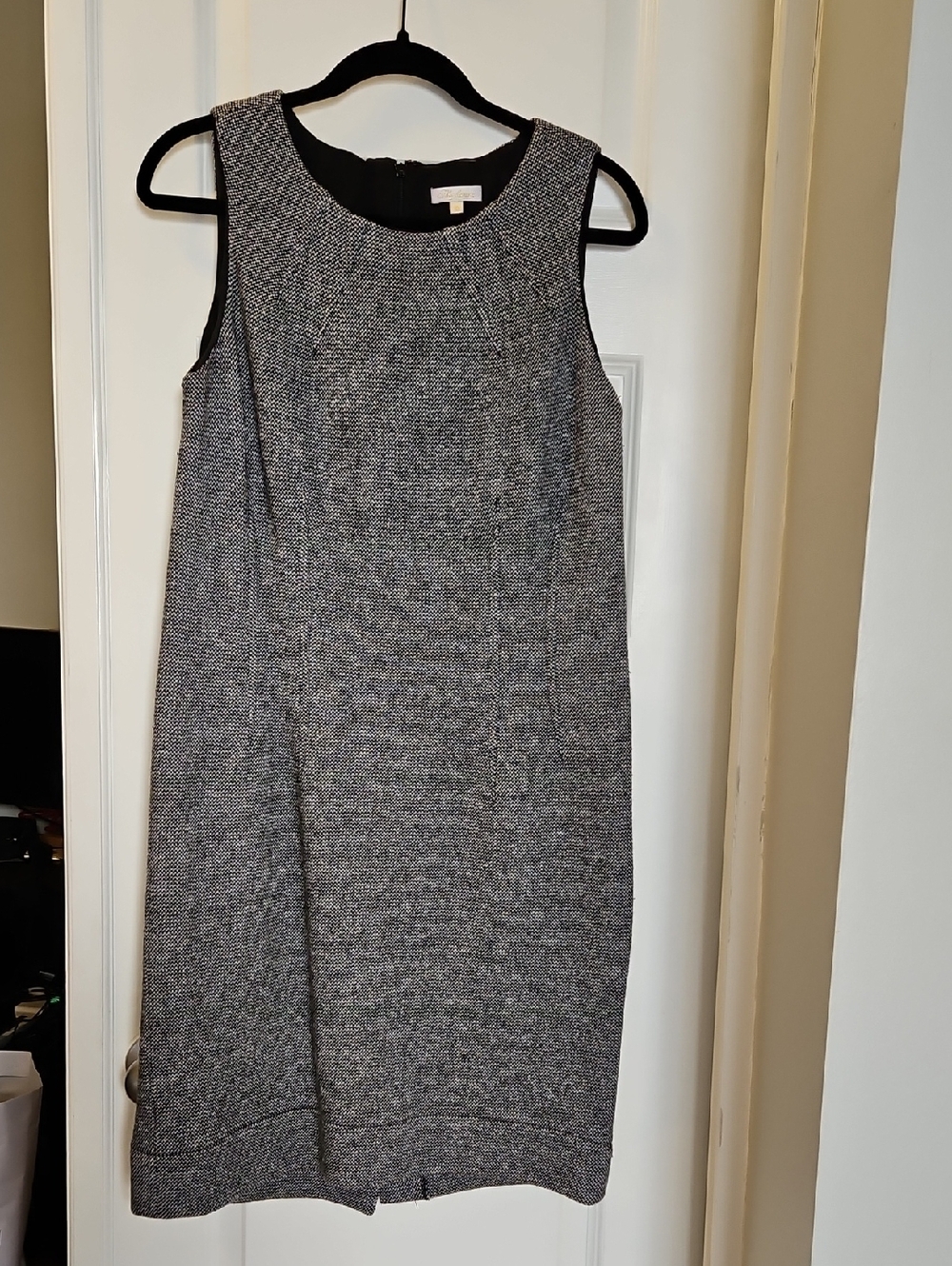 Shoshanna Sleeveless Midi Sheath Dress in Gray Tweed